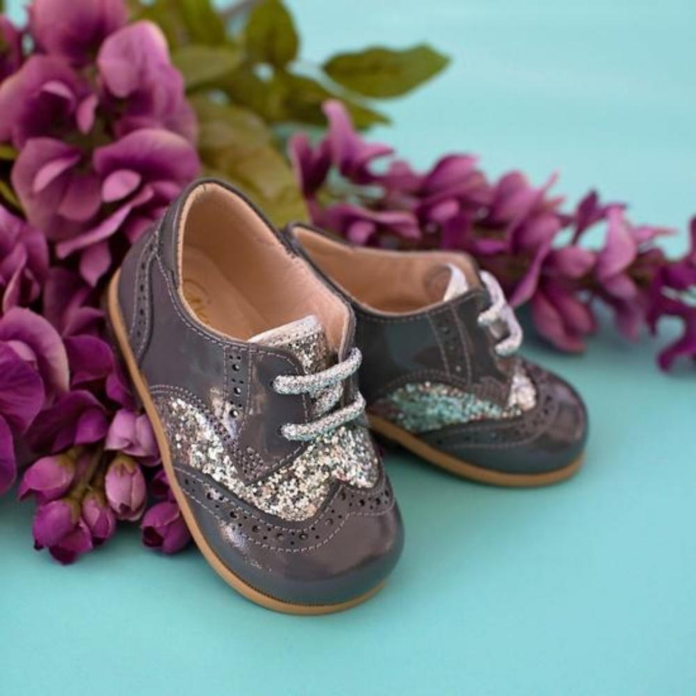 Itty Bitty Toes Oxfords Size 4